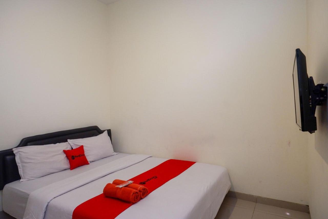 Sans Hotel Mataram Malioboro Yogyakarta Buitenkant foto
