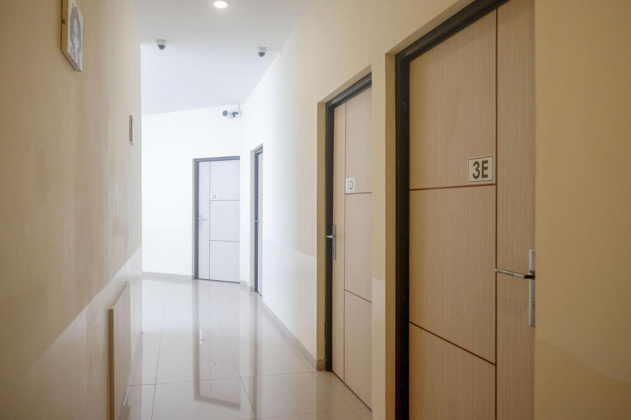 Sans Hotel Mataram Malioboro Yogyakarta Buitenkant foto
