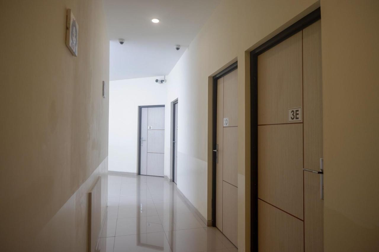 Sans Hotel Mataram Malioboro Yogyakarta Buitenkant foto