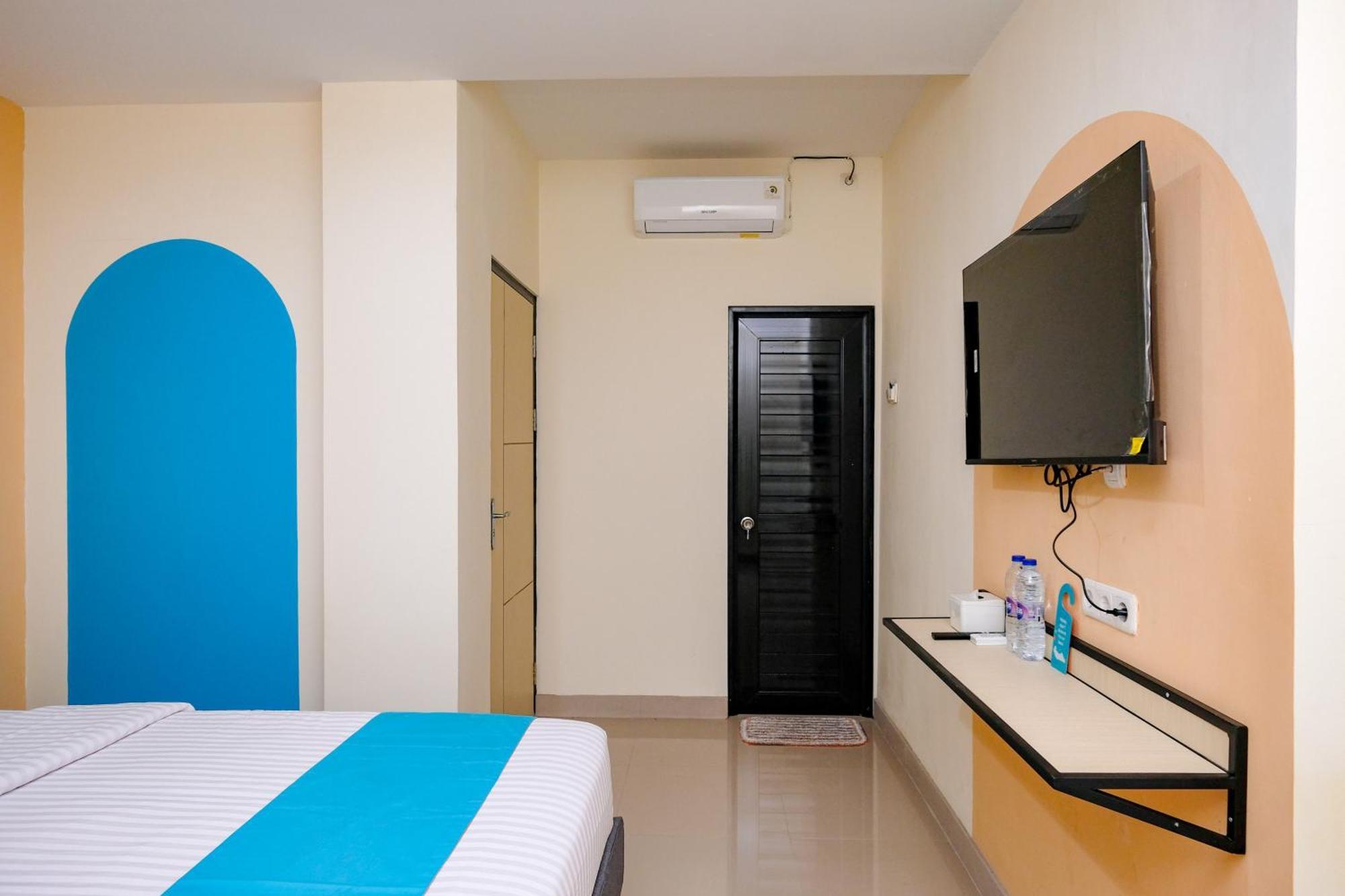 Sans Hotel Mataram Malioboro Yogyakarta Buitenkant foto