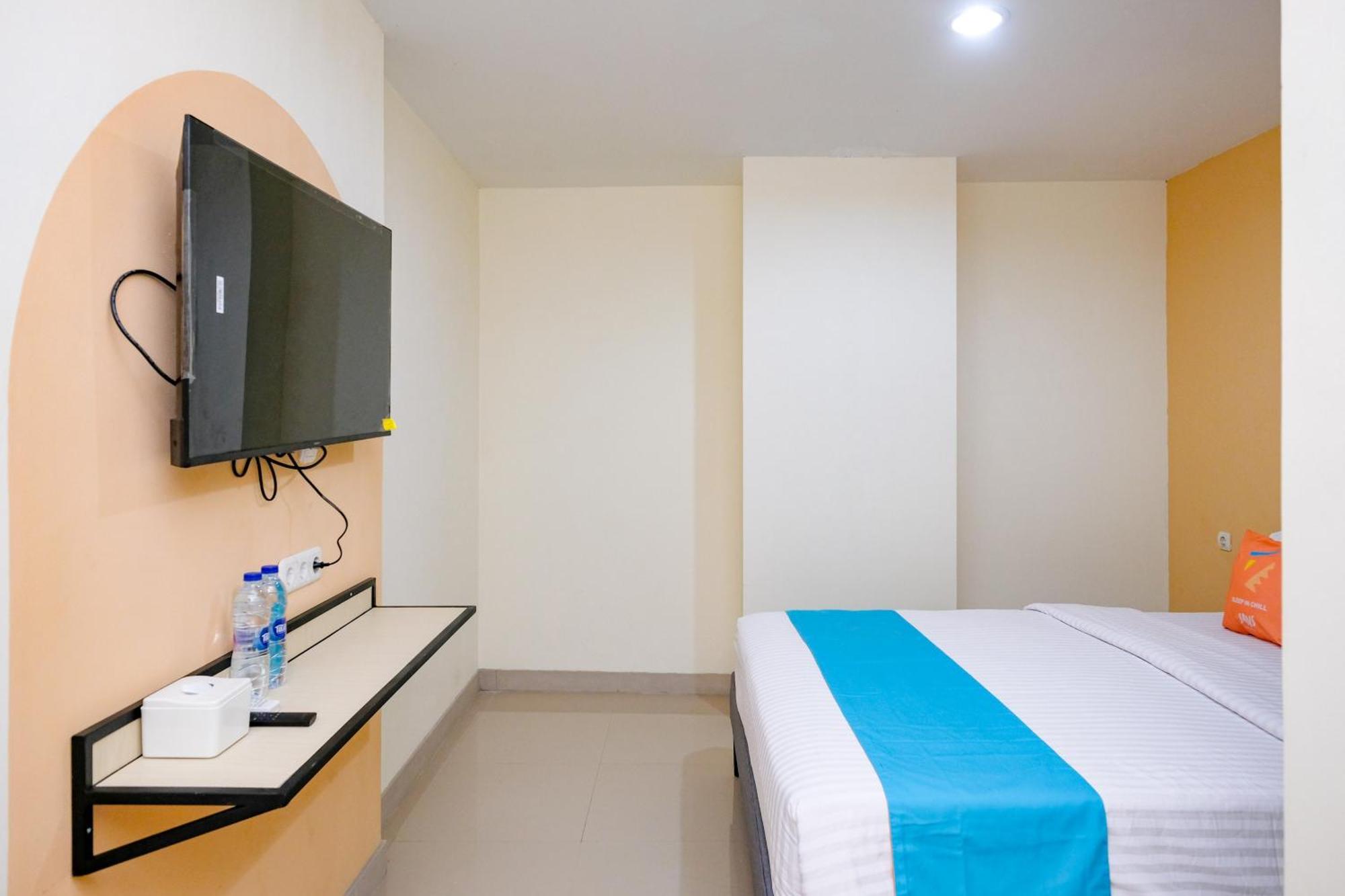 Sans Hotel Mataram Malioboro Yogyakarta Buitenkant foto
